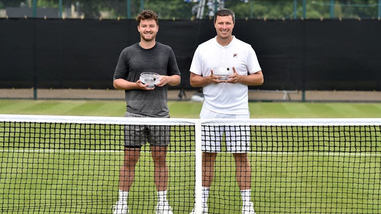 Jonny O'Mara and Ken Skupski with the 2022 Rothesay Open Nottingham title