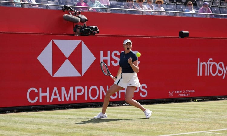 Amanda Anisimova celebrates a semi-final win at the HSBC Championships