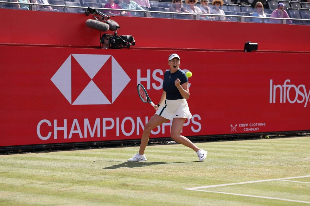 Amanda Anisimova celebrates a semi-final win at the HSBC Championships