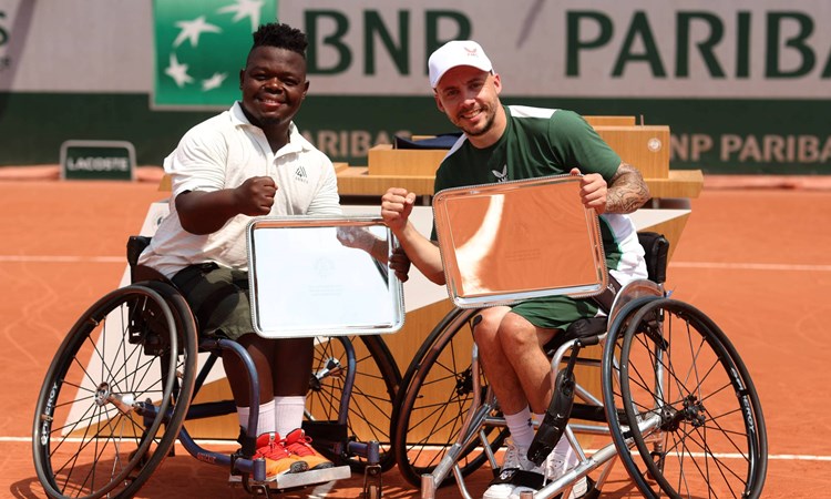 Andy Lapthorne and Donald Ramphadi with the 2023 French Open quad doubles title