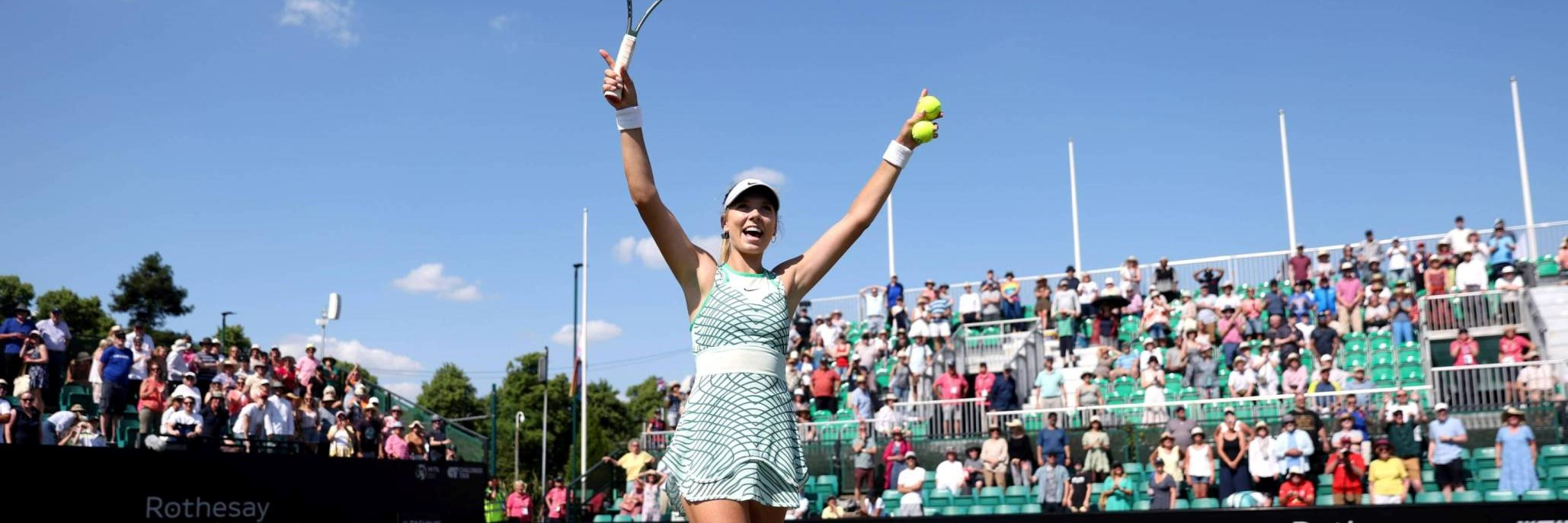 凯蒂·博尔特（Katie Boulter）庆祝她首次进入诺丁汉罗赛公开赛（Rothesay Open Nottingham）半决赛