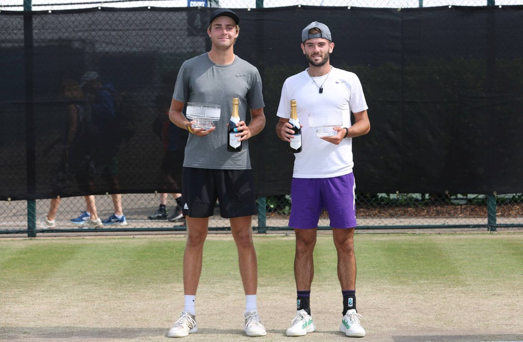 Johannus Monday and Jacob Fearnley with the Rothesay Open Nottingham doubles trophy