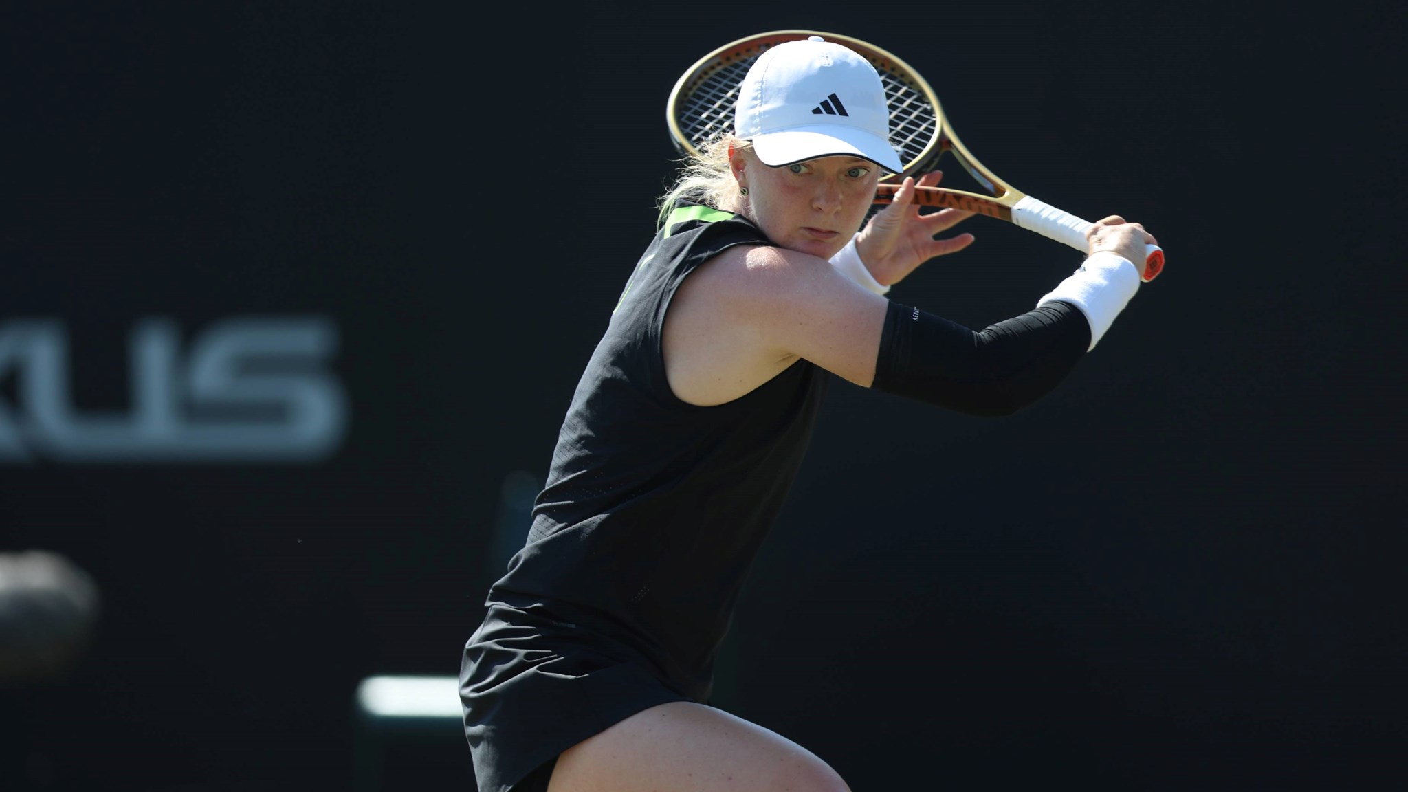 Francesca Jones prepares a backhand at the Lexus Nottingham Open