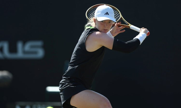Francesca Jones prepares a backhand at the Lexus Nottingham Open