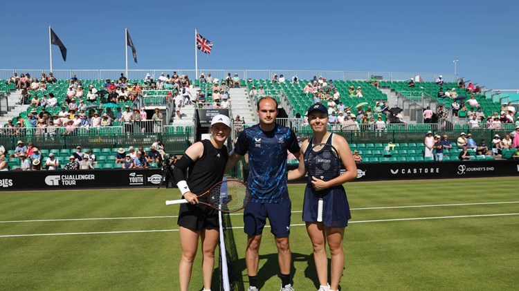 GB Learning disability tennis star Dominic Iannotti poses with Francesca Jones and Linda Noskova before their match at the Lexus Nottingham Open