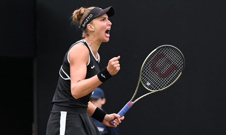 Beatriz Haddad Maia reacting after winning match point during her semi-final match against Simona Halep at the 2022 Rothesay Classic