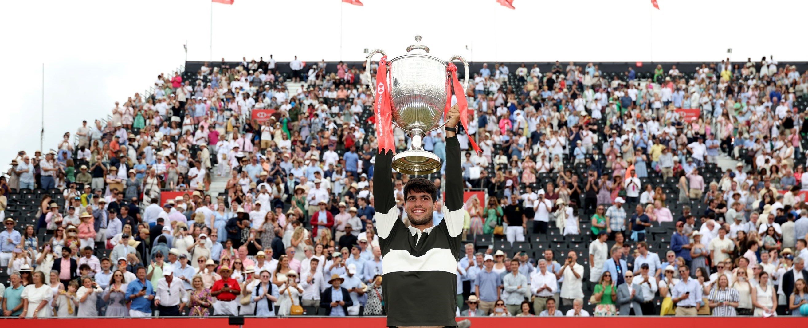 Carlos Alcaraz beats Jiri Lehecka to win the HSBC Championships