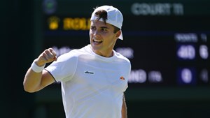 Arthur Fery wins his first match in 2022 Wimbledon qualifying