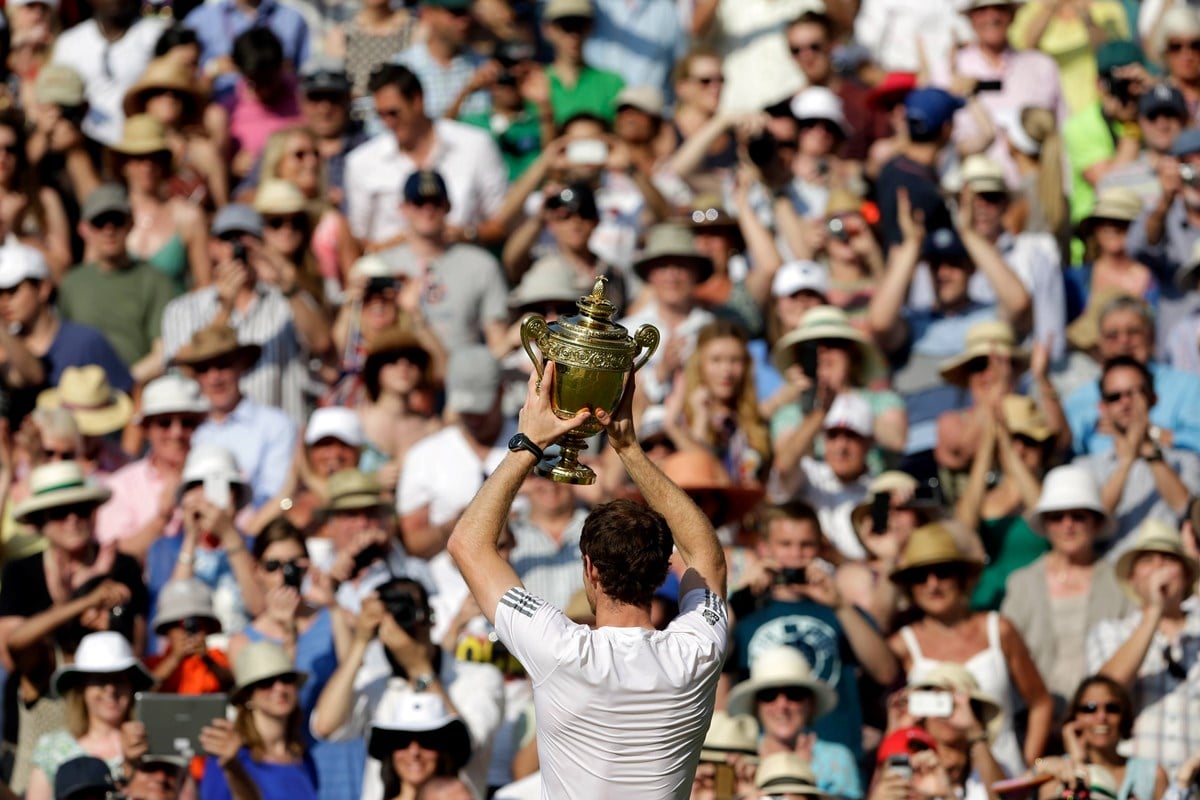 2013-Andy-Murray-Wimbledon-title-crowd.jpg