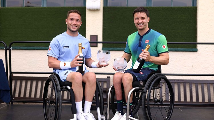 Hewett and Reid win landmark 50th title at Rothesay International Eastbourne