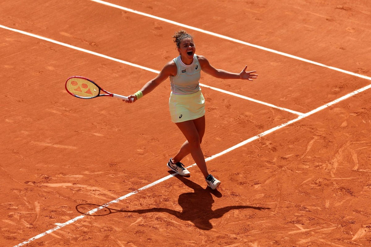 2024-Jasmine-Paolini-Roland-Garros-action.jpg