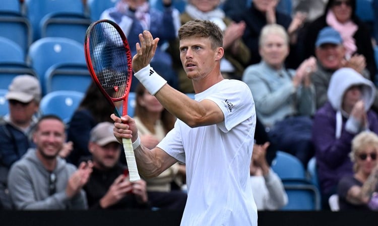 Lexus Eastbourne Open 2025: Billy Harris & Jacob Fearnley into second round with straight sets wins
