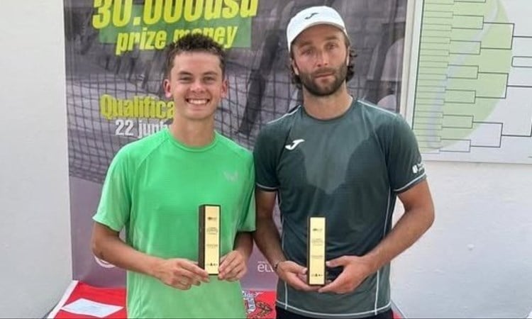 Robertson wins first pro title, Stewart's run for Wimbledon & junior success