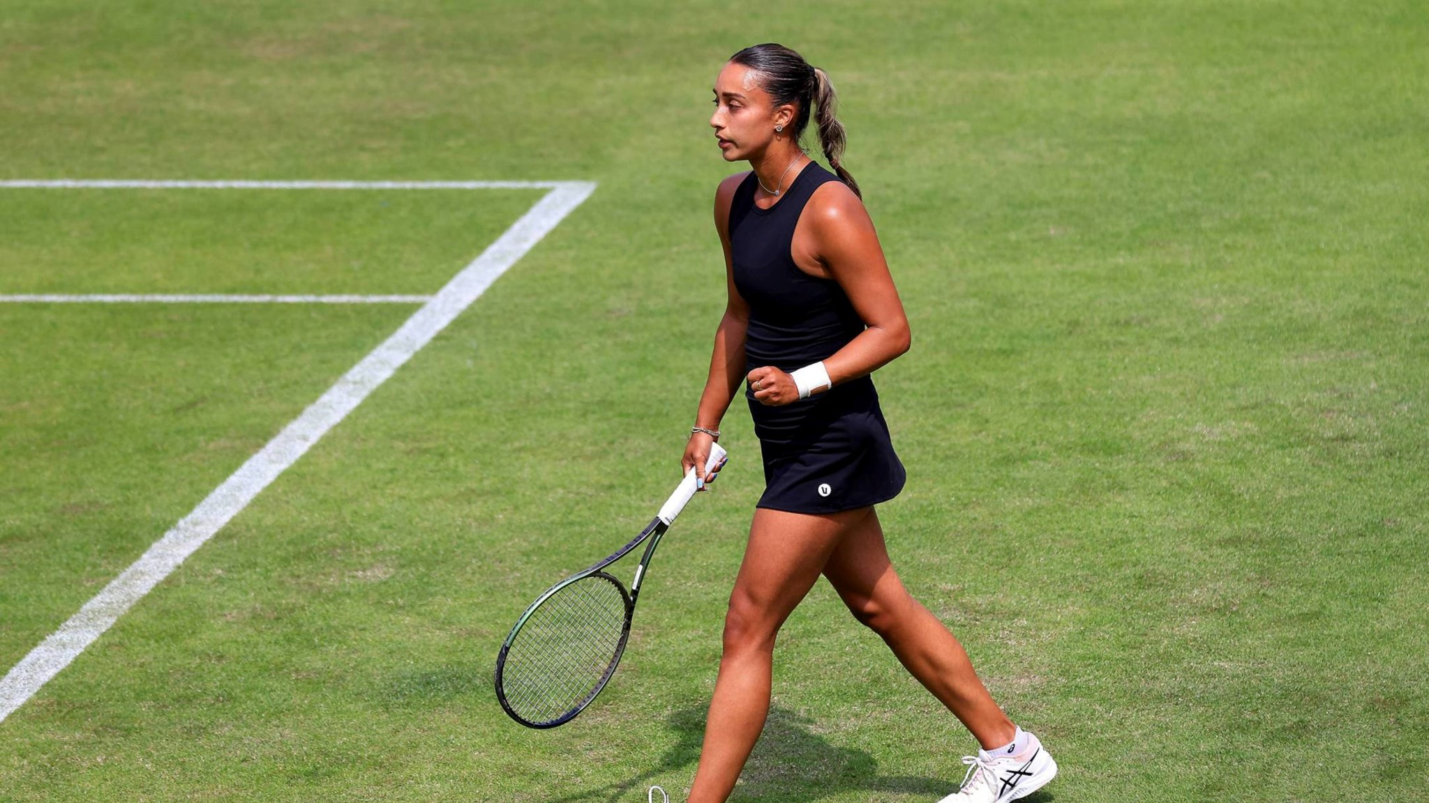 Eden Silva on court at the Rothesay Classic Birmingham