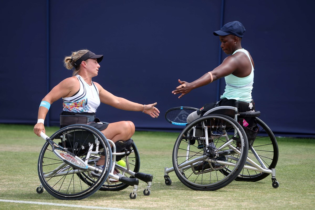 2022-Lucy-Shuker-Kgothatso-Montjane-finals-doubles-Eastbourne.jpg