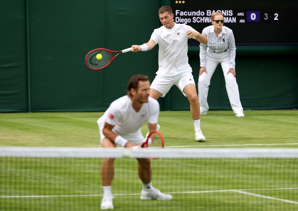 2022-neil-skupski-druhé kolo-muži-dvojhra-wimbledon.jpg