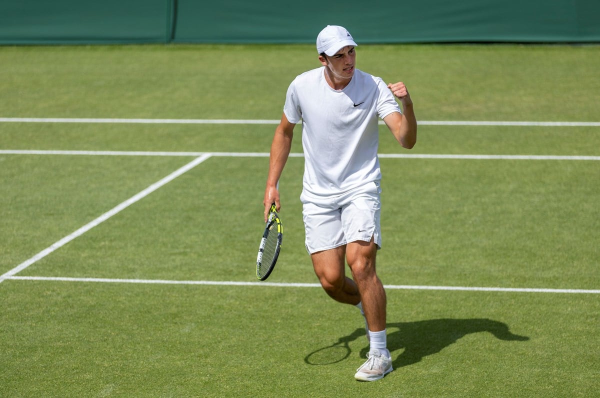 2025-Oliver-Tarvet-Wimbledon-qualifying-R2.jpg