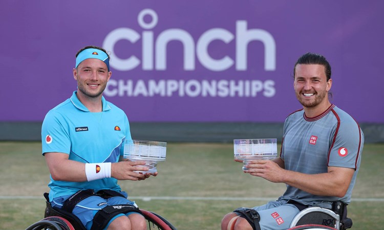 Alfie Hewett and Gordon Reid holding the cinch Championships doubles title