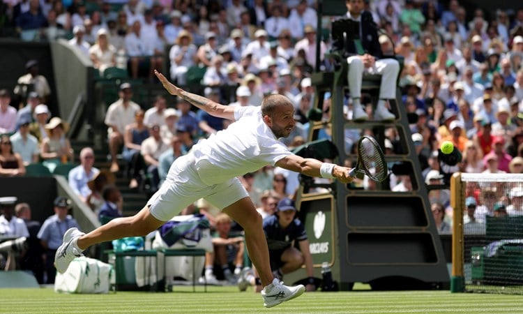 Wimbledon 2025: Results & updates