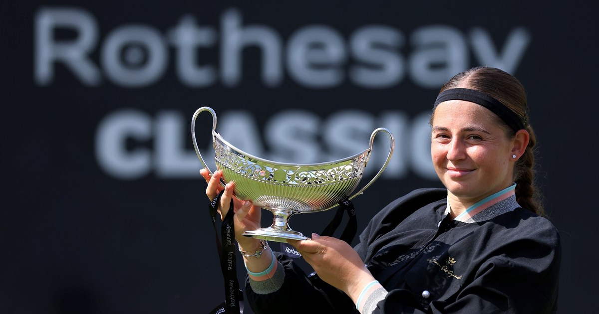 Jelena Ostapenko caps historic week by winning her second career grass court title