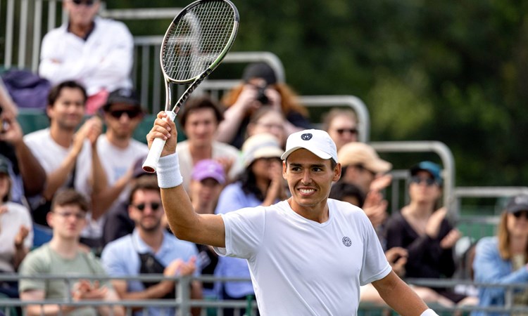 Charles Broom wins the first round of Wimbledon qualifiers