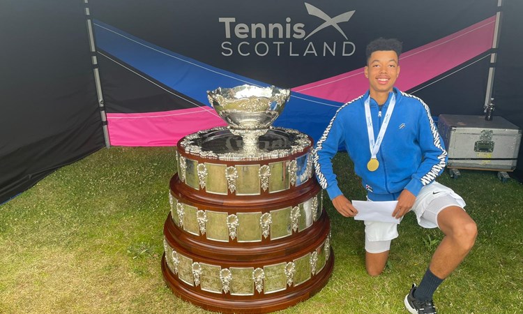 Conor Flynn wins Scottish title