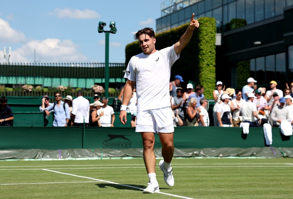 2025-Arthur-Fery-Wimbledon-R1-celebration.jpg