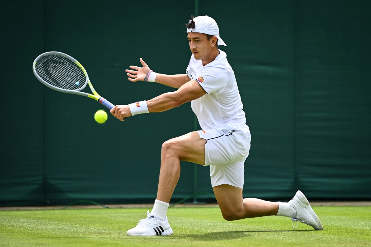 2022-Ryan-Peniston-Wimbledon-R2.jpg