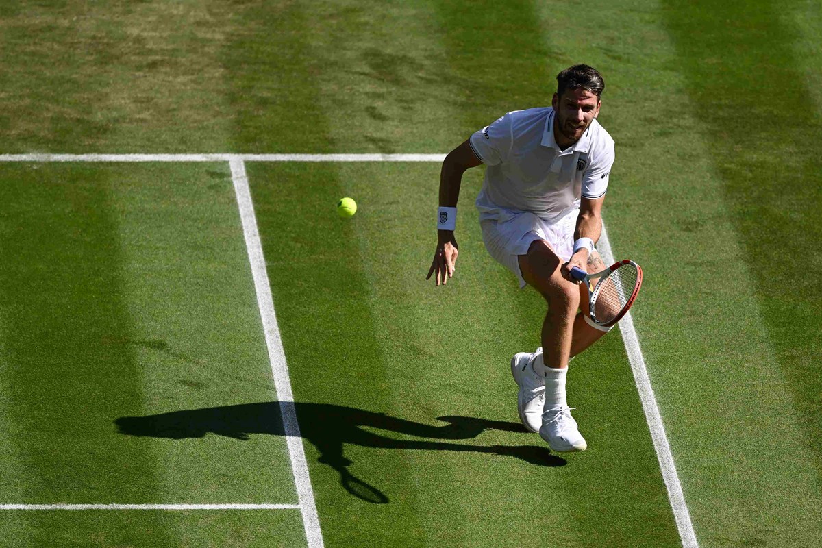 2023-Cam-Norrie-Wimbledon-R2-Forehand.jpg