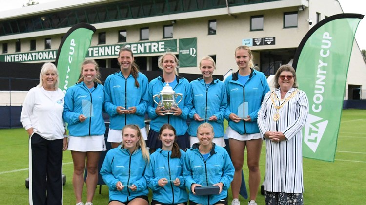 2023 Hertfordshire women's team with the Summer County Cup