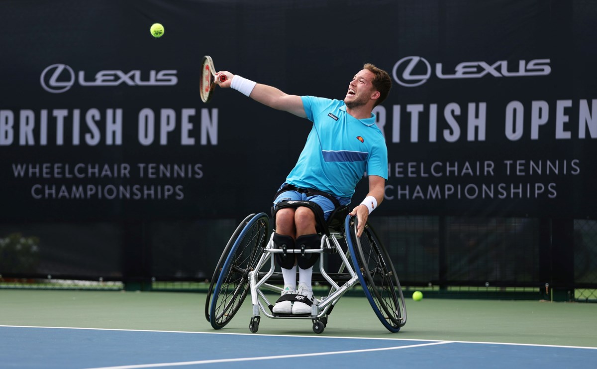 2023-Alfie-Hewett-Lexus-British-Open-quarter-finals.JPG