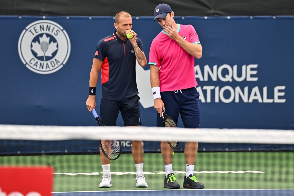 2022-Dan-Evans-National-Bank-Open-doubles-R1.jpg