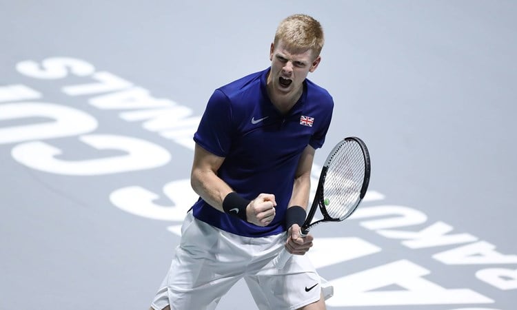 Lyle Edmund celebrates winning against Feliciano Lopez at the 2019 Davis Cup Finals