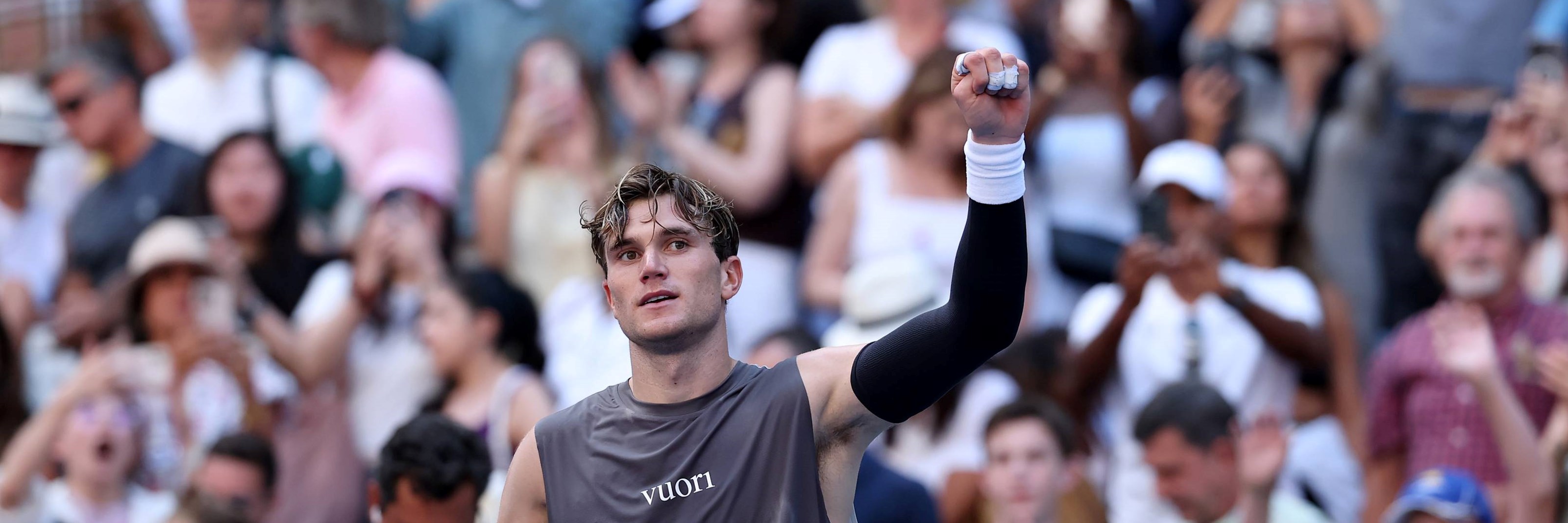 Jack Draper punches the air after a first round win at the 2025 US Open