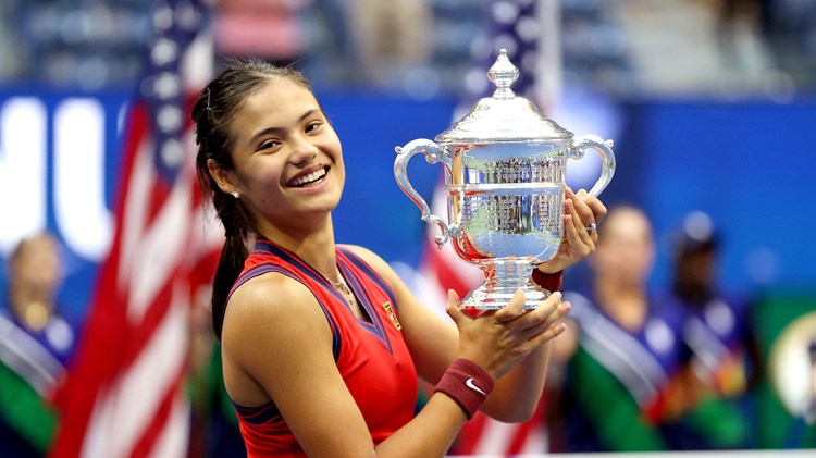 Emma Raducanu pictured with the US Open Trophy after being crowned champion of the US Open 2021