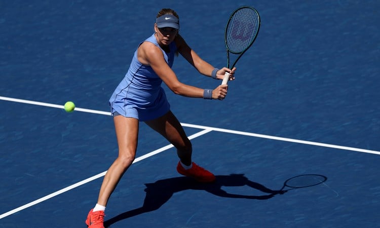 Katie Boulter lines up a backhand in the opening round of the 2025 US Open