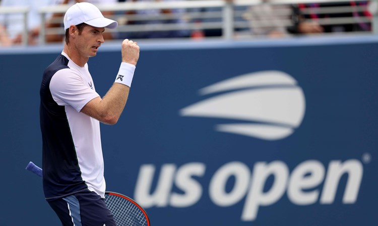 Andy Murray fist bumping on court at the US Open round one