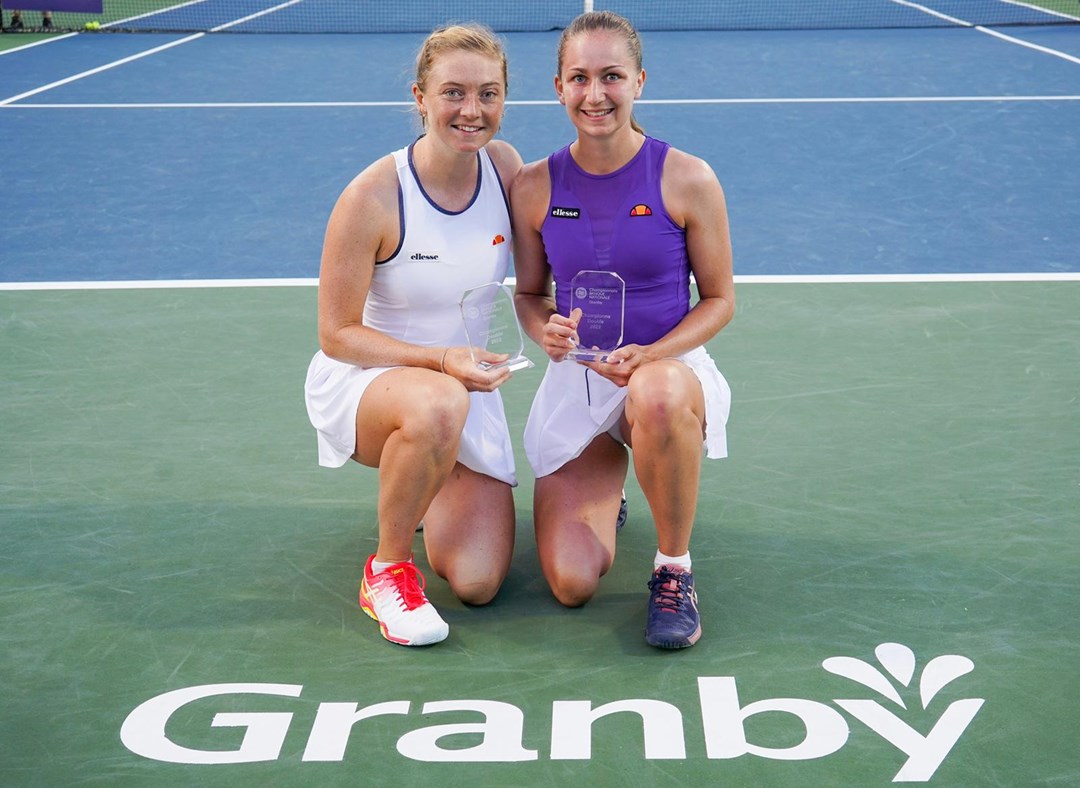 Alicia Barnett and Olivia Nicholls holding their first WTA title in Granby