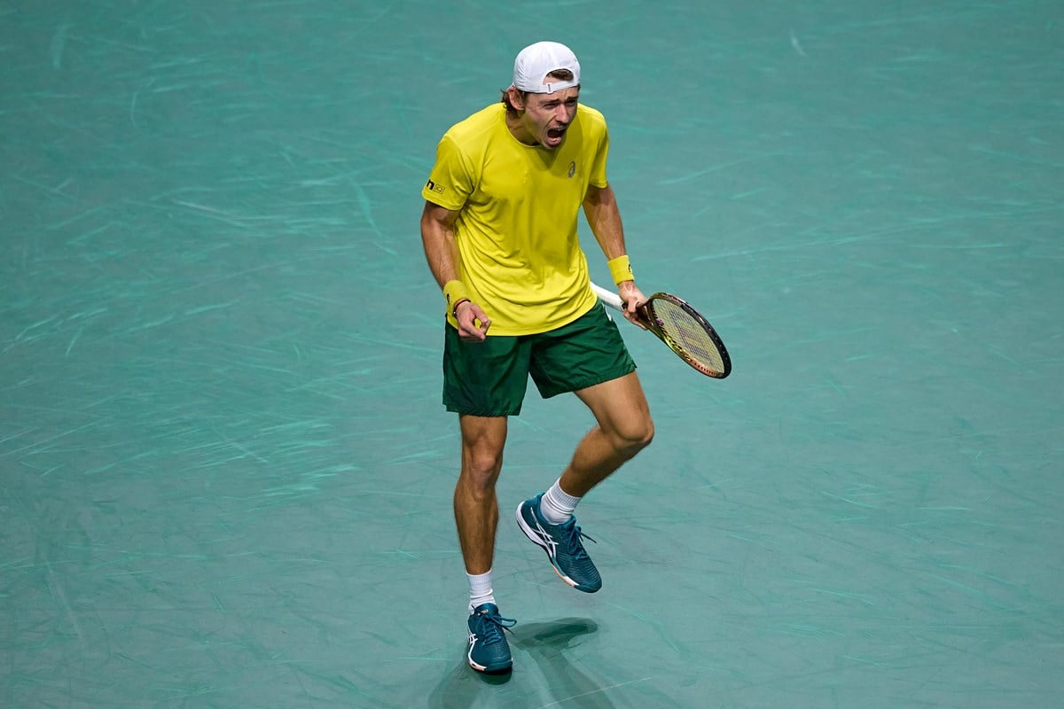 2022-Alex-De-Minaur-Davis-Cup.jpg