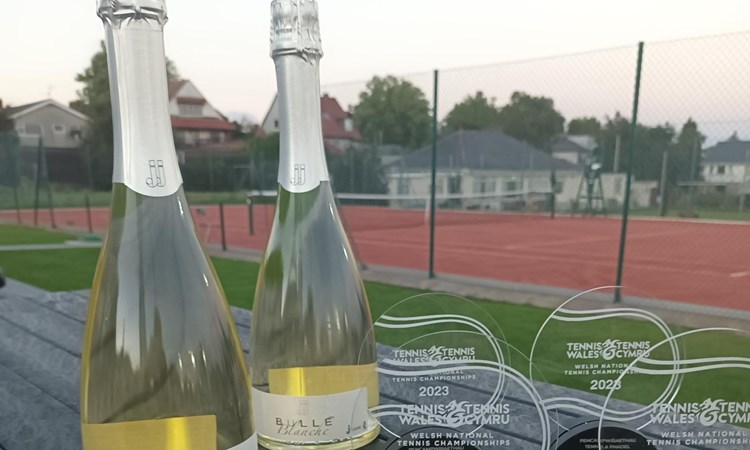 Domaine Des Jeanne wine bottles