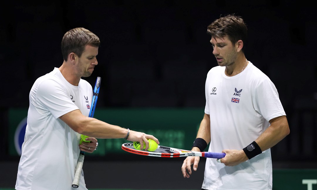 Leon Smith and Cam Norrie in Davis Cup training in Manchester