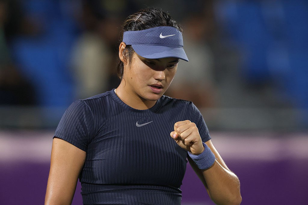 Emma Raducanu clenching her fist in celebration on court at the Seoul Open
