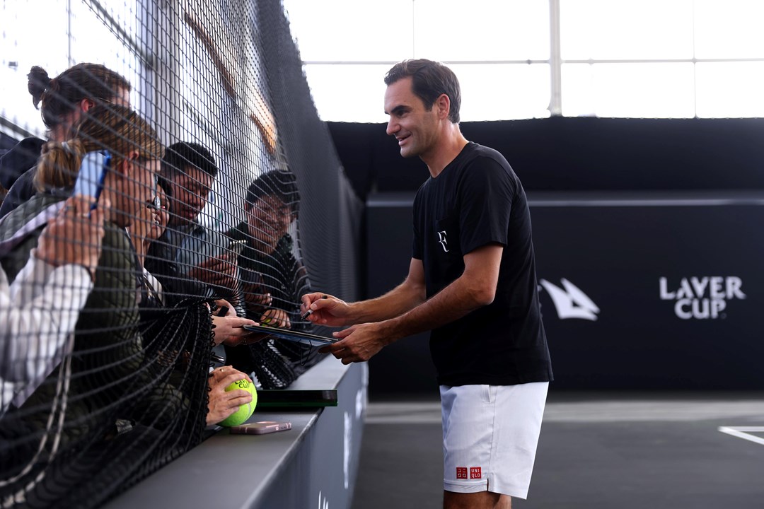Roger Federer of Team Europe interacts with fans on the practice court ahead of the Laver Cup at The O2 Arena 