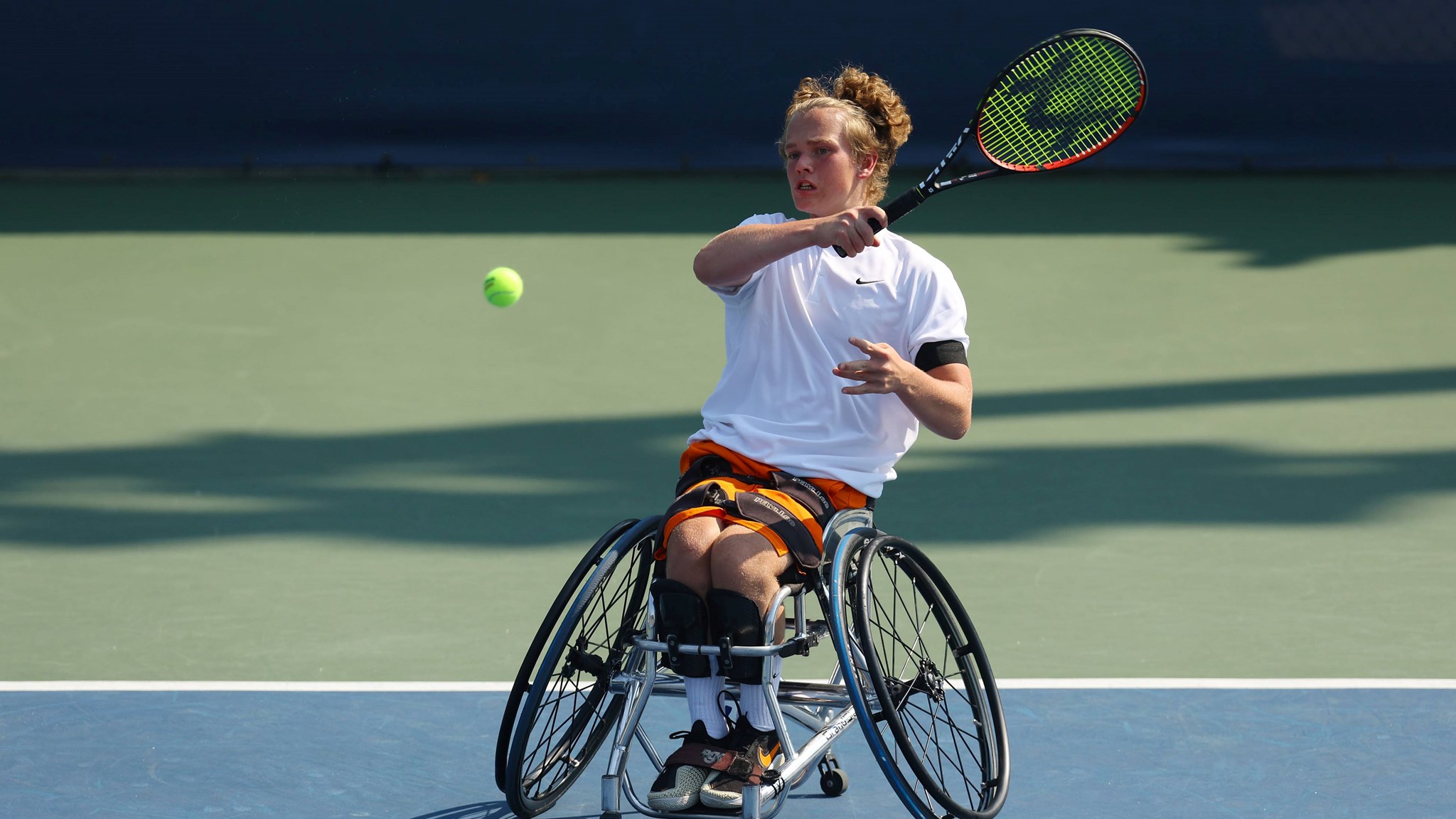 Ben Bartram in action at the 2022 Junior US Open Wheelchair tennis event