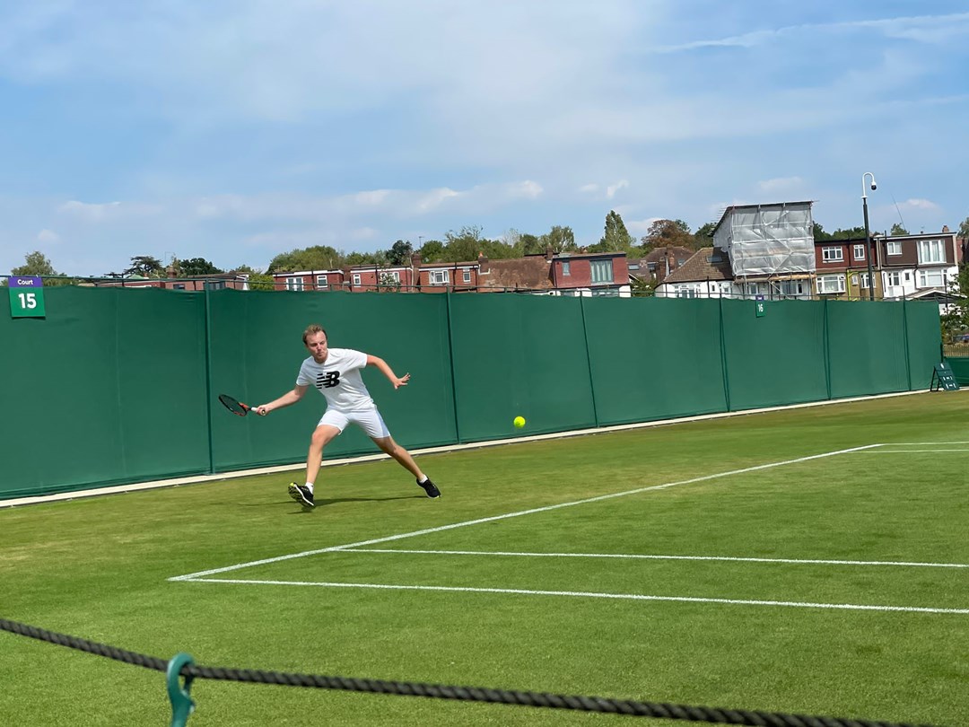 Umpire and former player, Ben Stannard, competing in the GTLA Tour