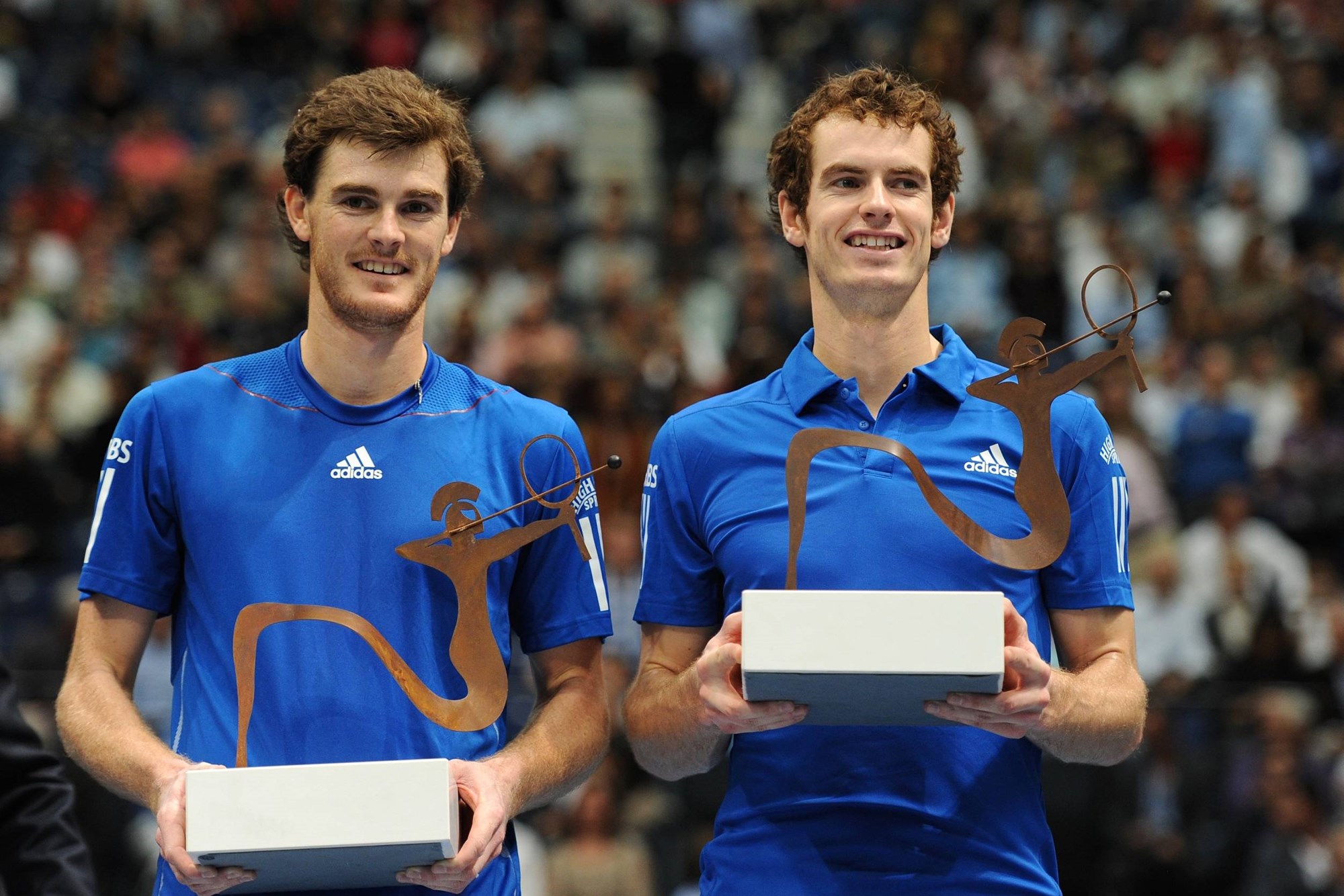 Jamie Murray and Andy Murray with their first doubles title together in Valencia 2010
