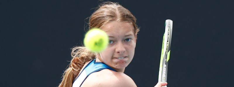 Matilda Mutavdzic with her eyes on the ball before hitting a forehand