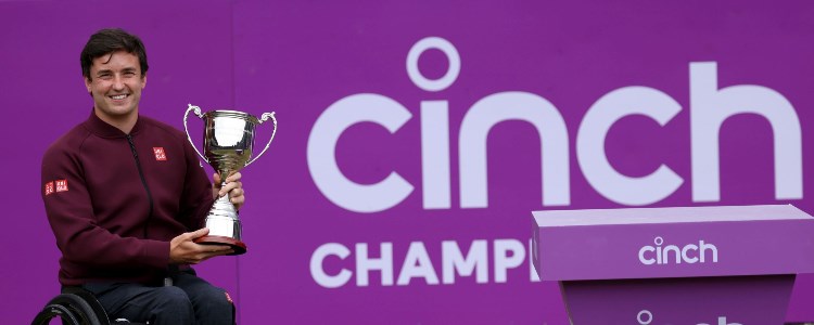 Gordon Reid at the 2021 Cinch championships with his trophy