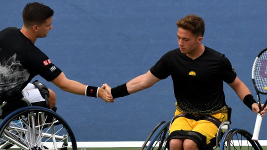 Gordon Reid and Alfie Hewett shake hands on court