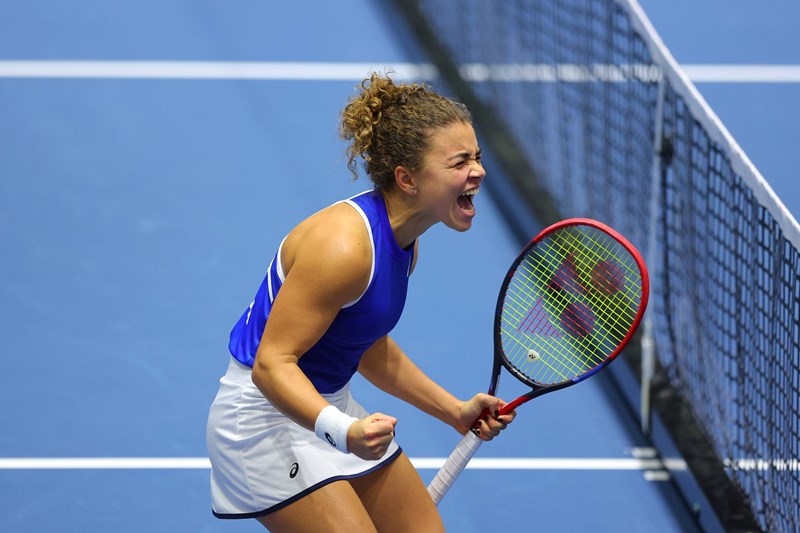 Jasmine Paolini celebrates winning her semi-final rubber at the Billie Jean King Cup Finals 2023